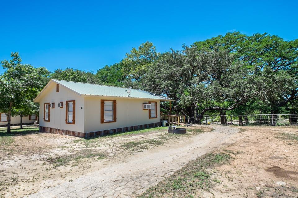 River Bluff Cabins Rio Frio Esterno foto