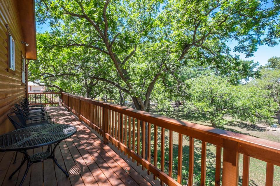 River Bluff Cabins Rio Frio Esterno foto