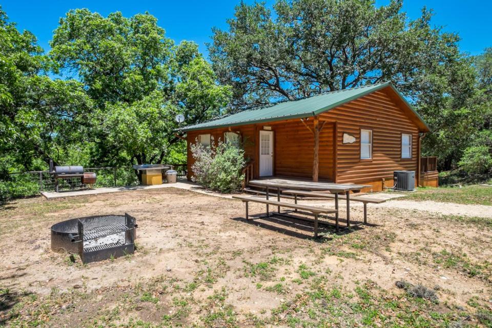 River Bluff Cabins Rio Frio Esterno foto